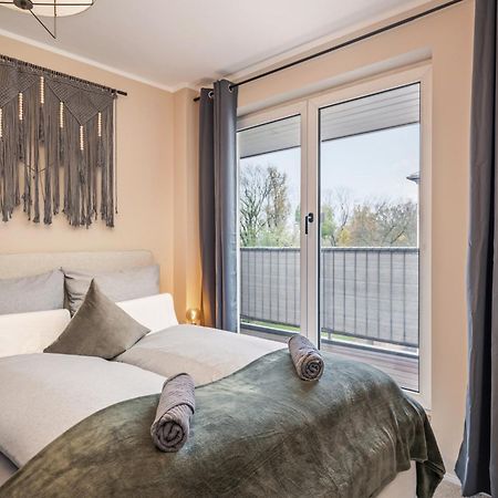 Edler Wohnraum Schwanenteich-Penthouse Mit Garage, Grill, Kaffeevollautomat, Klima, Lift & Terrasse Lägenhet Zwickau Exteriör bild