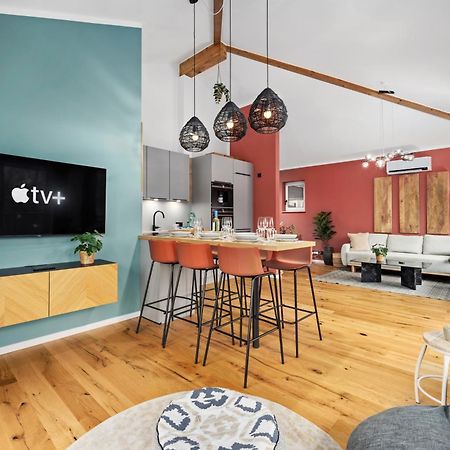 Edler Wohnraum Schwanenteich-Penthouse Mit Garage, Grill, Kaffeevollautomat, Klima, Lift & Terrasse Lägenhet Zwickau Exteriör bild