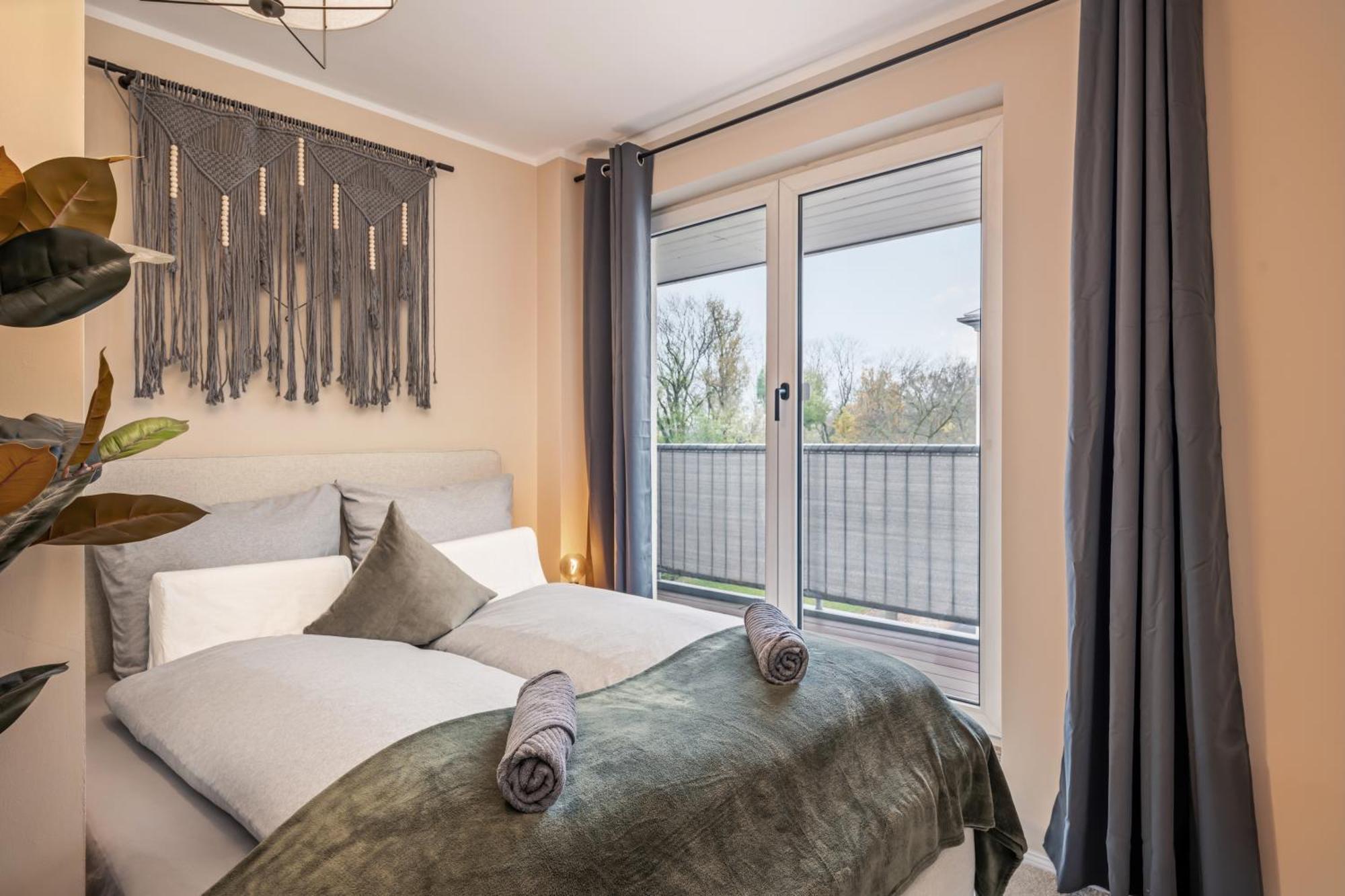 Edler Wohnraum Schwanenteich-Penthouse Mit Garage, Grill, Kaffeevollautomat, Klima, Lift & Terrasse Lägenhet Zwickau Exteriör bild